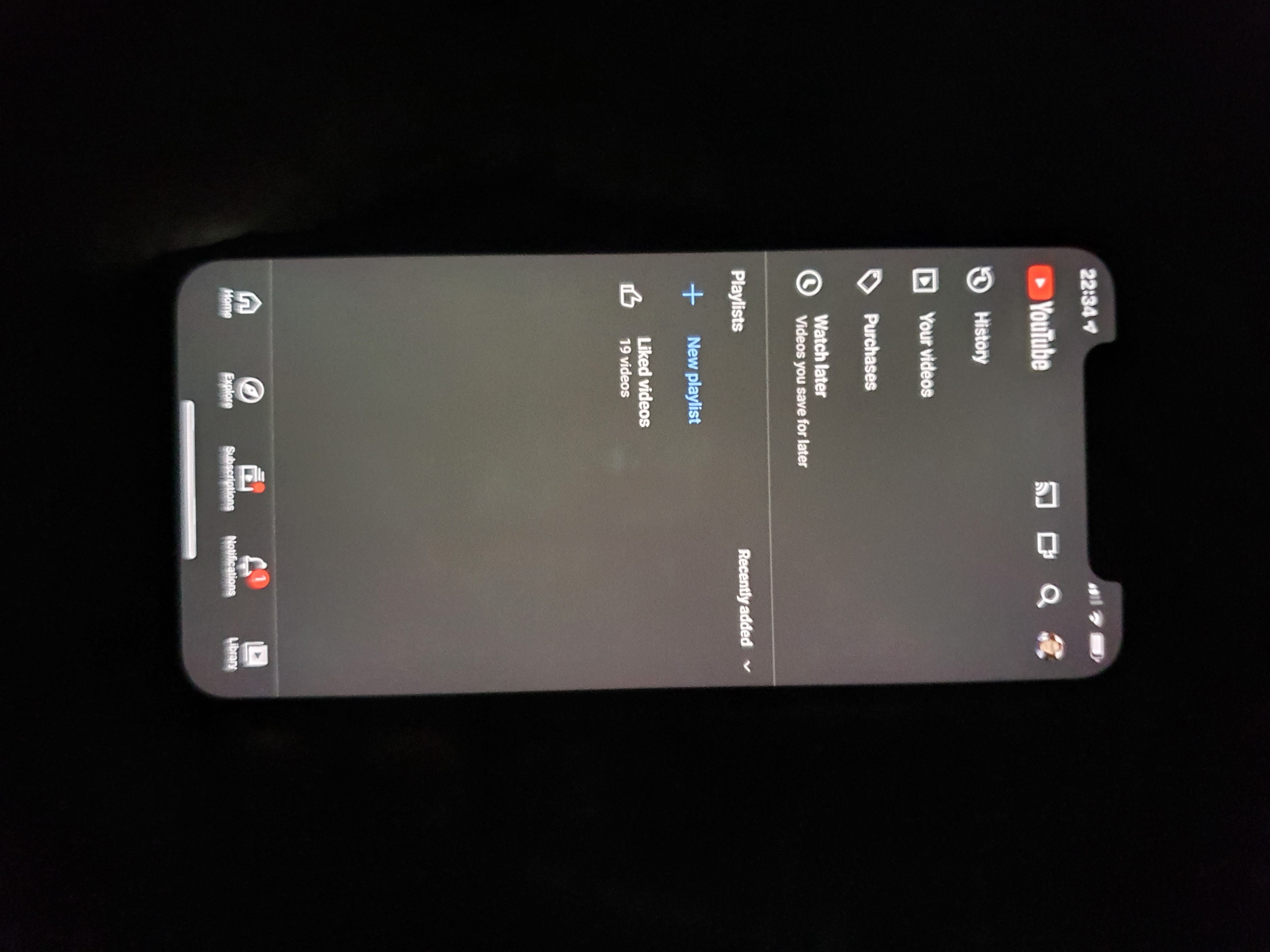 iPhone screen with improved uniformity after replacement