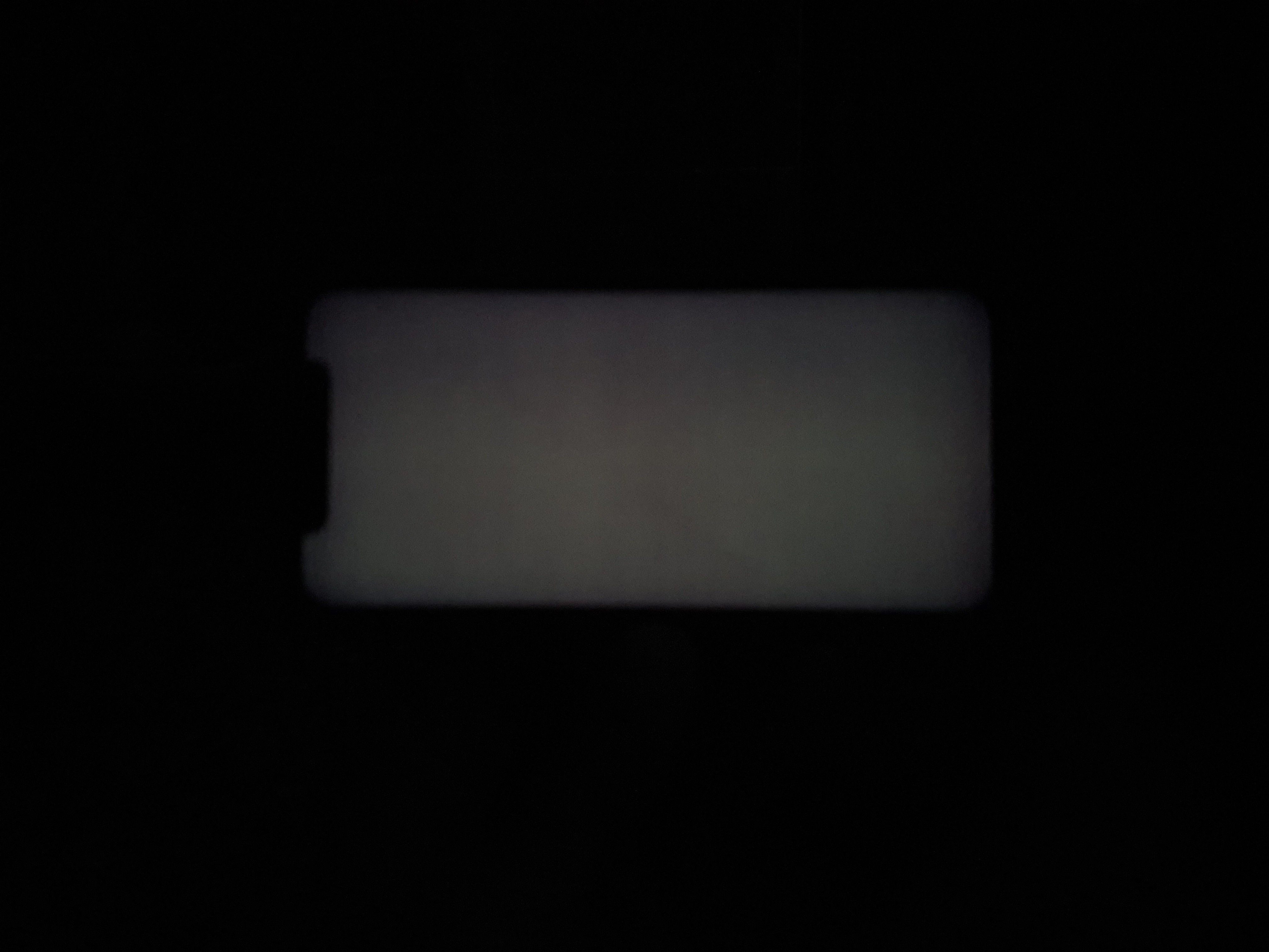 iPhone screen with improved uniformity after replacement detail