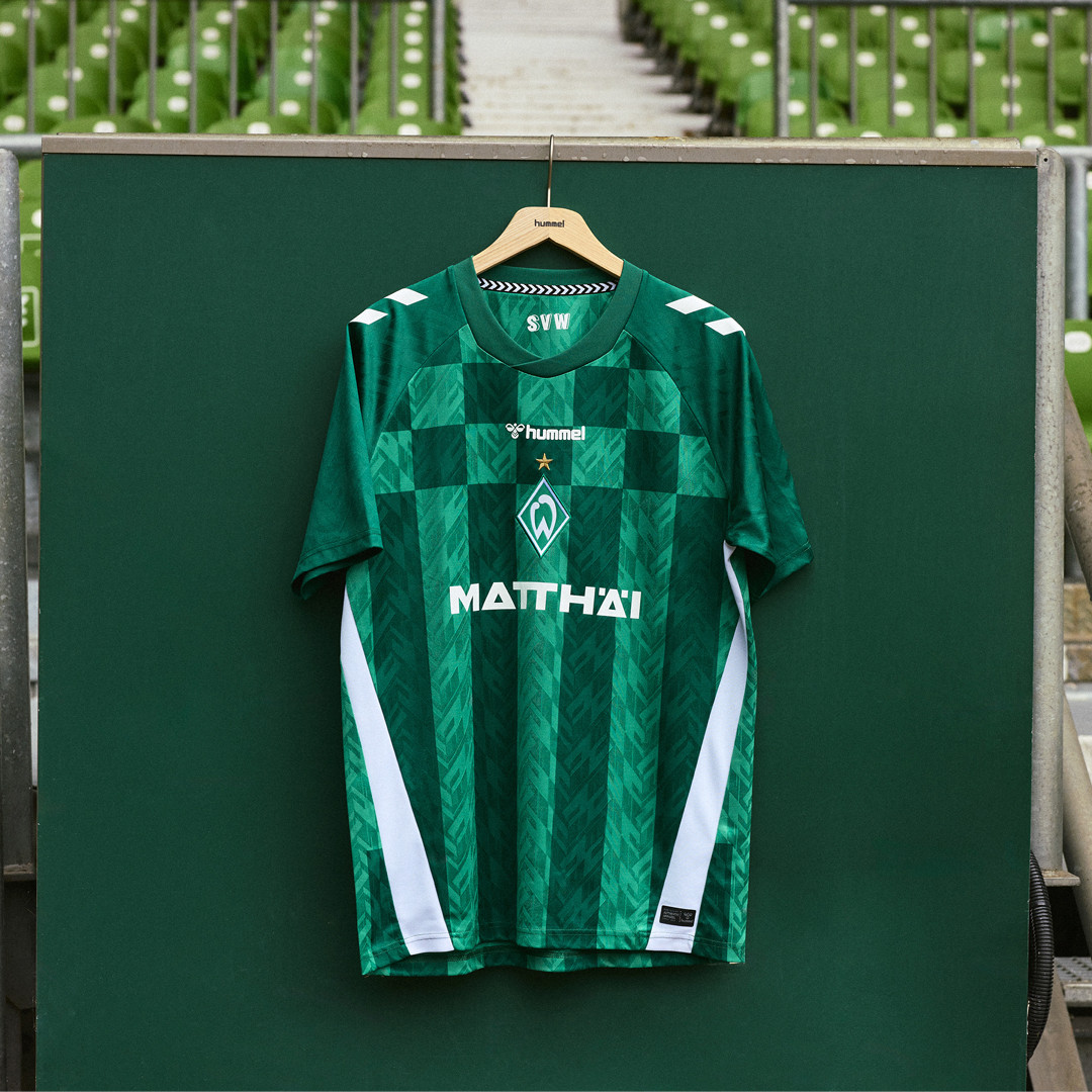 Werder Bremen 2024-2025 Home Jersey: Classic green design by Umbro.