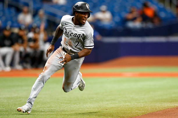 Tim Anderson of the Chicago White Sox rounding the bases in the classic road grey uniform